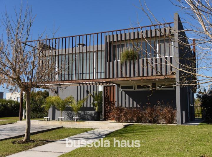 Casa · 183m² · 5 Ambientes · 1 Cochera