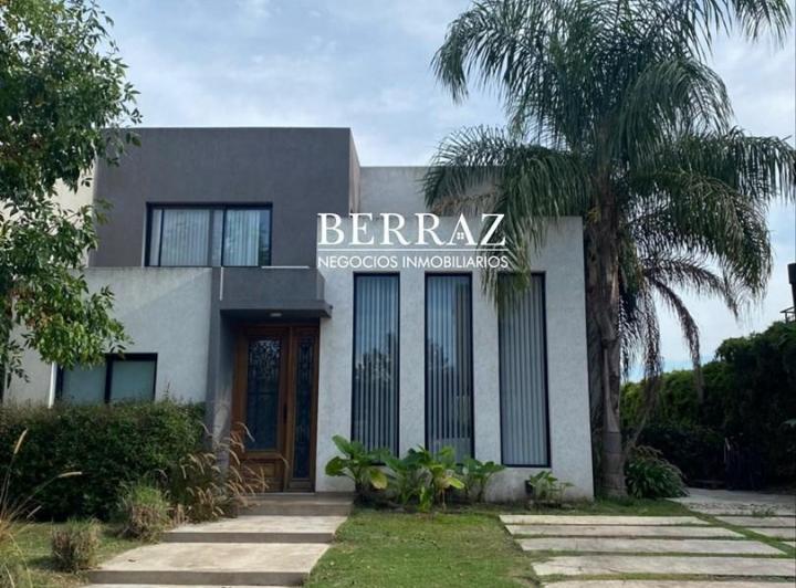 Casa · 191m² · 7 Ambientes · 2 Cocheras