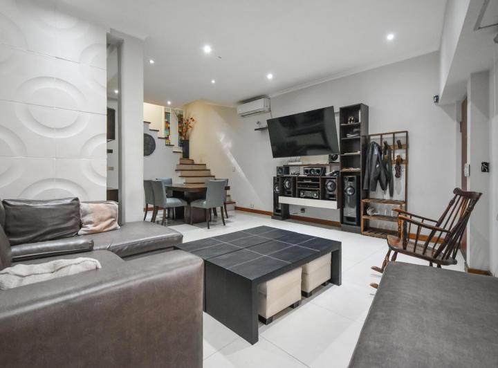 Casa · 204m² · 5 Ambientes · 1 Cochera