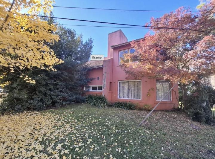 Casa · 305m² · 5 Ambientes