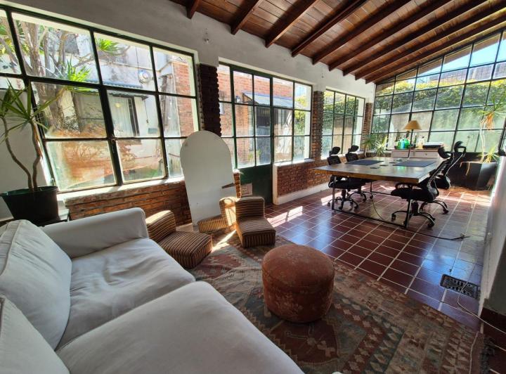 Casa · 163m² · 7 Ambientes · 1 Cochera