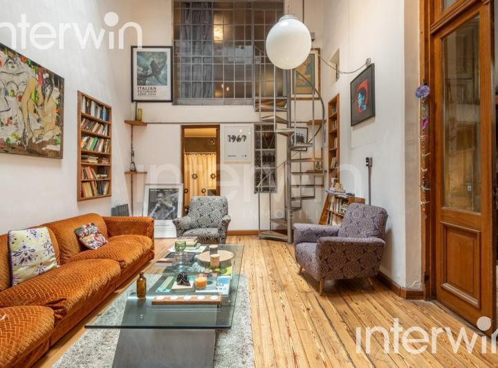 Casa · 305m² · 9 Ambientes
