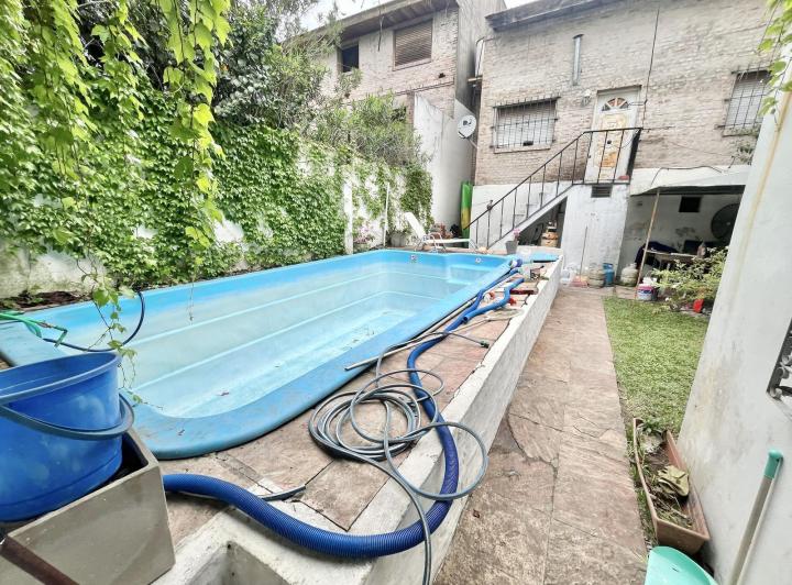 Casa · 350m² · 6 Ambientes
