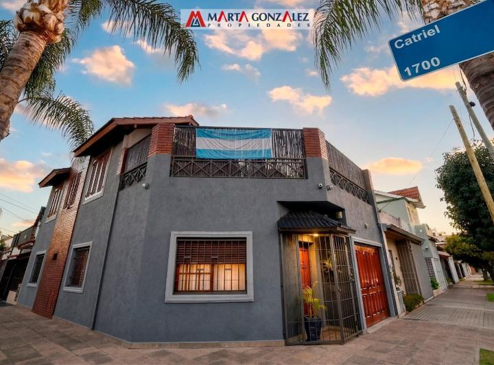 Casa · 140m² · 3 Ambientes · 1 Cochera