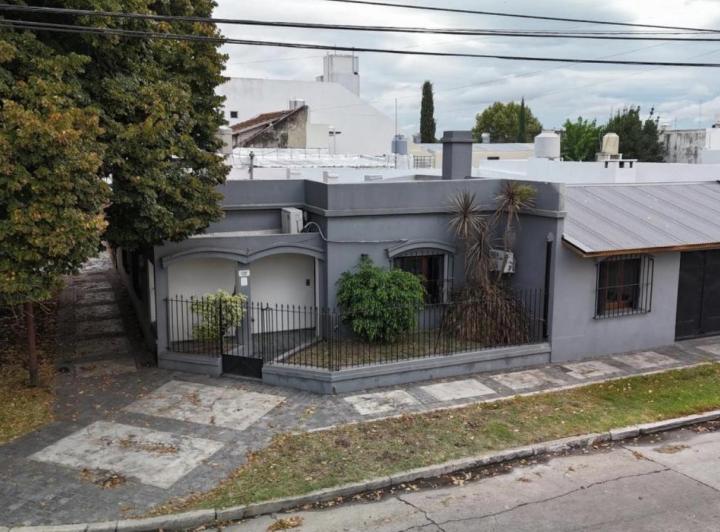 Casa · 140m² · 4 Ambientes