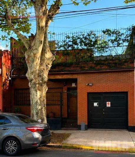 Casa · 235m² · 6 Ambientes