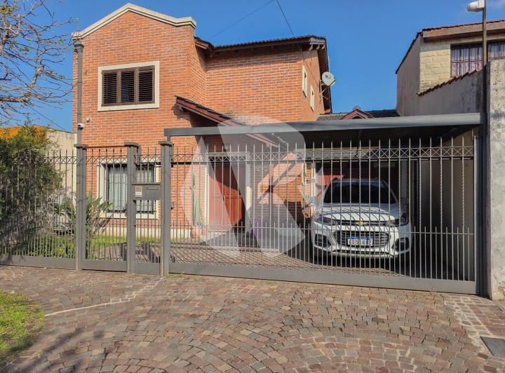 Casa · 163m² · 4 Ambientes · 3 Cocheras