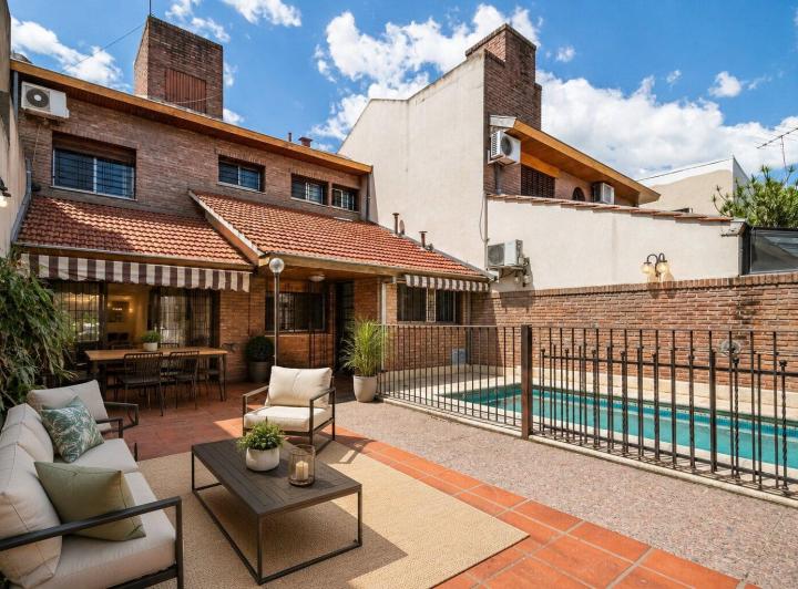 Casa · 200m² · 4 Ambientes · 1 Cochera