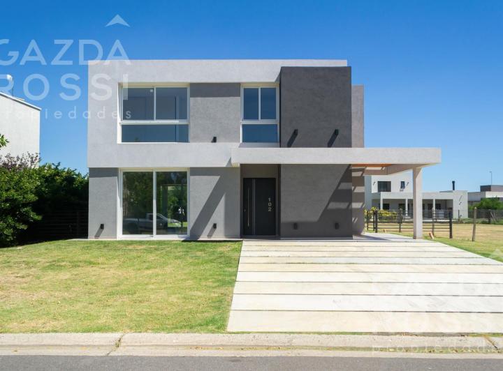Casa · 166m² · 5 Ambientes · 1 Cochera