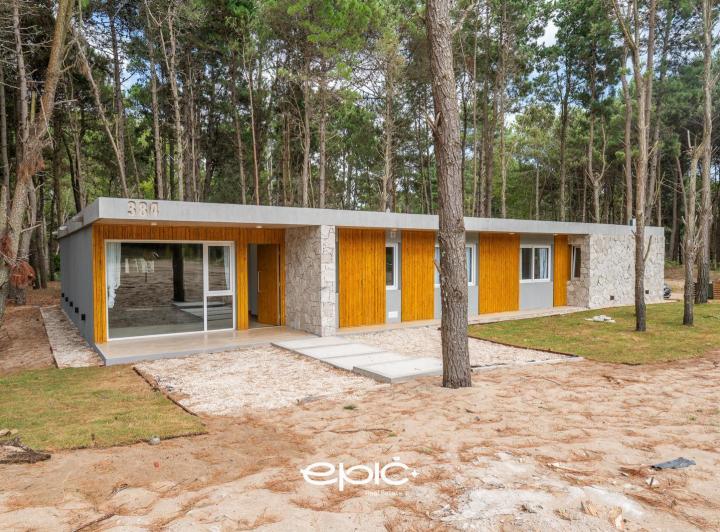 Casa · 147m² · 4 Ambientes · 1 Cochera