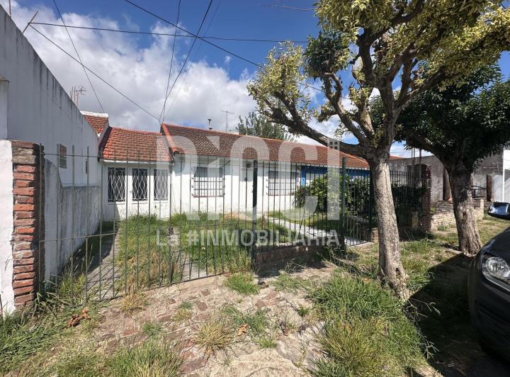 Casa · 160m² · 3 Ambientes · 1 Cochera