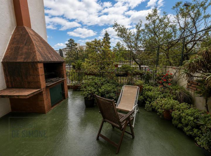 Casa · 200m² · 5 Ambientes