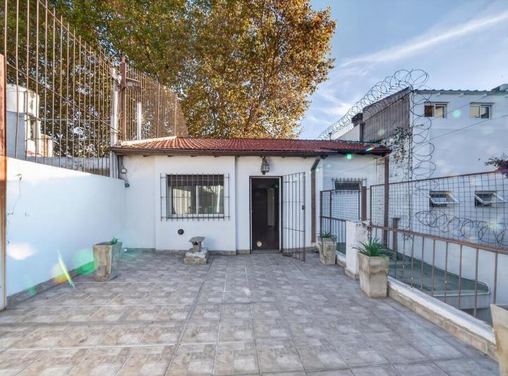 Casa · 162m² · 6 Ambientes · 1 Cochera