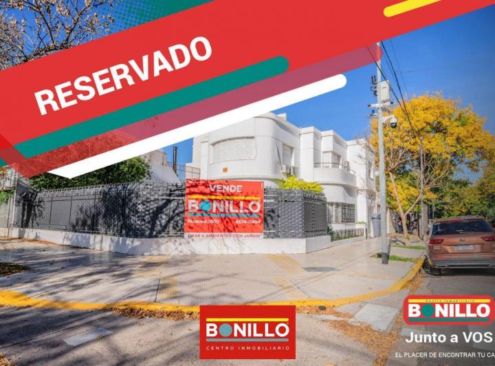 Casa · 239m² · 5 Ambientes · 2 Cocheras