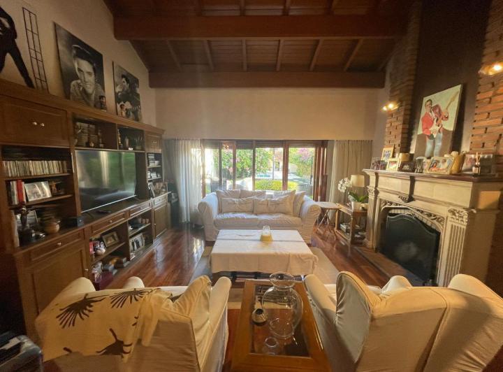 Casa · 553m² · 7 Ambientes · 3 Cocheras