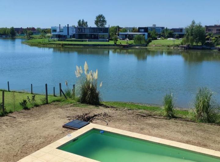 Casa · 175m² · 5 Ambientes · 1 Cochera