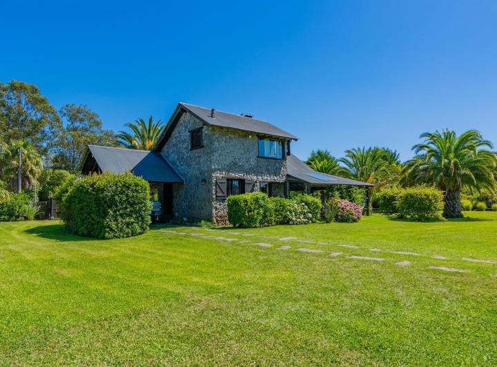Casa · 276m² · 5 Ambientes