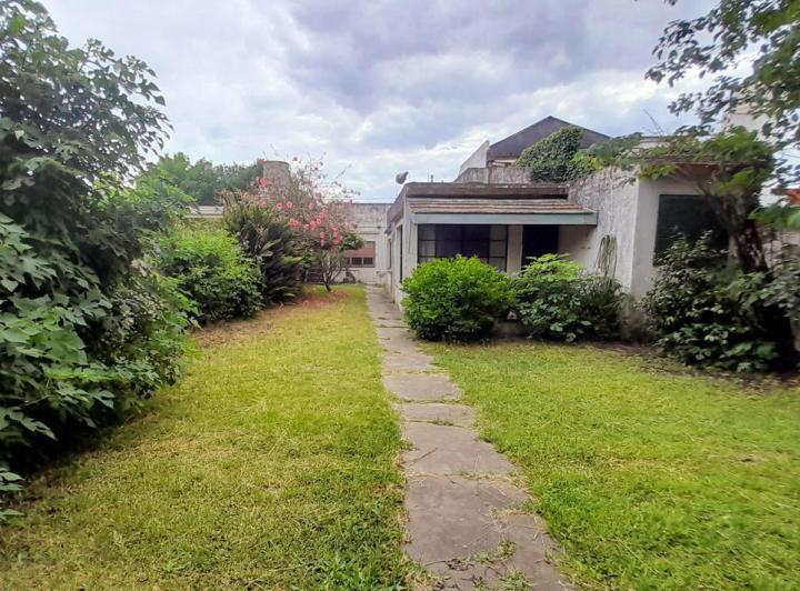 Casa · 204m² · 4 Ambientes · 1 Cochera