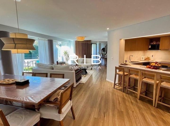 Casa · 182m² · 4 Ambientes · 1 Cochera
