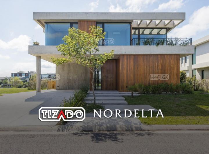 Casa · 499m² · 5 Ambientes · 1 Cochera