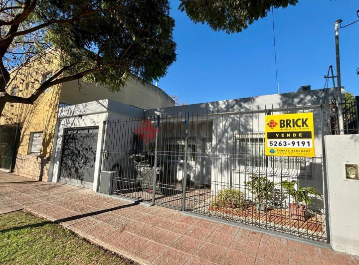 Casa · 164m² · 5 Ambientes · 2 Cocheras