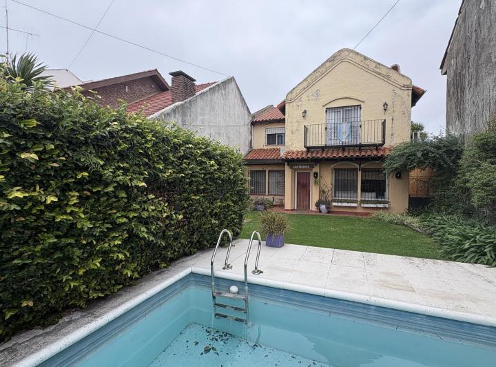 Casa · 150m² · 5 Ambientes