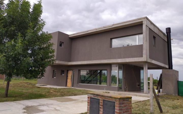 Casa · 177m² · 5 Ambientes · 1 Cochera