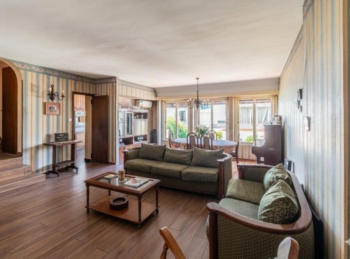 Casa · 261m² · 6 Ambientes · 1 Cochera