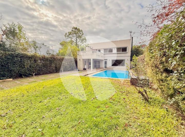Casa · 120m² · 5 Ambientes