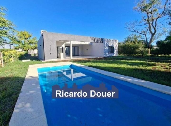 Casa · 200m² · 5 Ambientes · 1 Cochera
