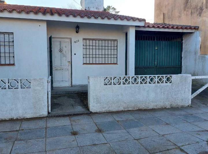 Casa · 68m² · 3 Ambientes · 1 Cochera