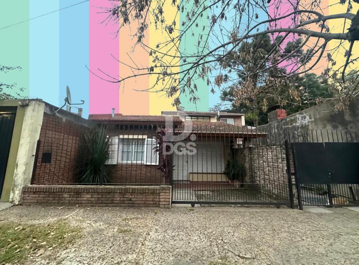 Casa · 137m² · 3 Ambientes · 1 Cochera