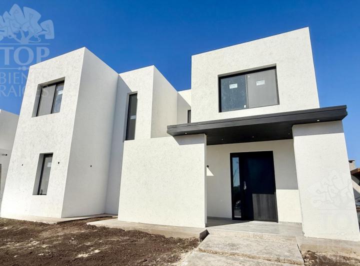 Casa · 180m² · 6 Ambientes
