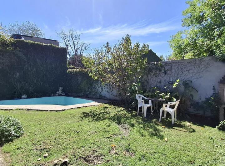 Casa · 140m² · 5 Ambientes · 1 Cochera
