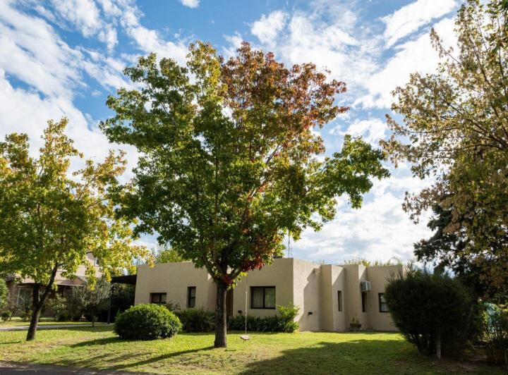 Casa · 120m² · 5 Ambientes · 1 Cochera