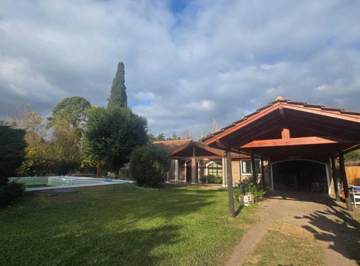 Casa · 146m² · 4 Ambientes · 1 Cochera