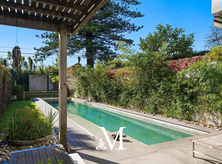 Casa · 406m² · 6 Ambientes · 1 Cochera