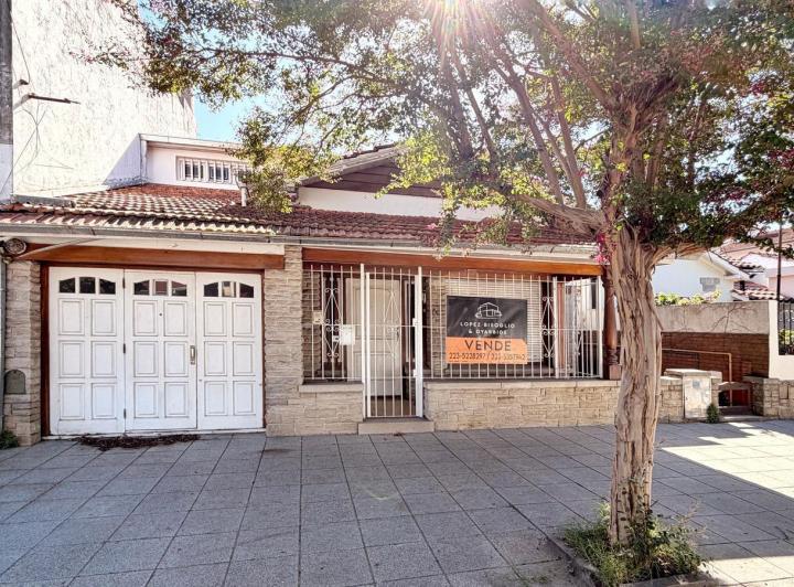 Casa · 185m² · 4 Ambientes · 1 Cochera