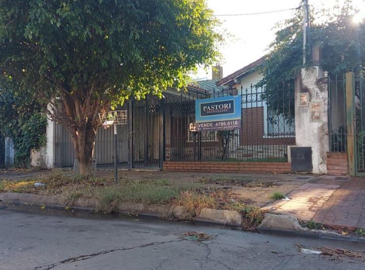 Casa · 159m² · 4 Ambientes · 1 Cochera