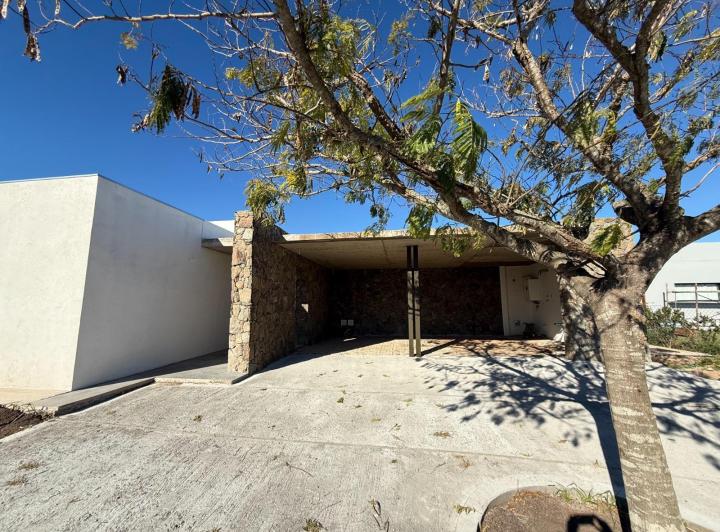 Casa · 160m² · 4 Ambientes