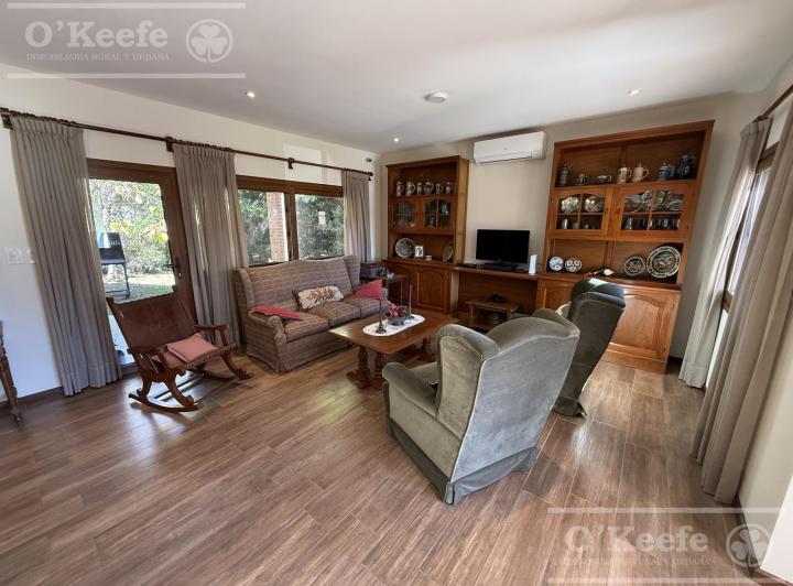 Casa · 168m² · 5 Ambientes · 1 Cochera