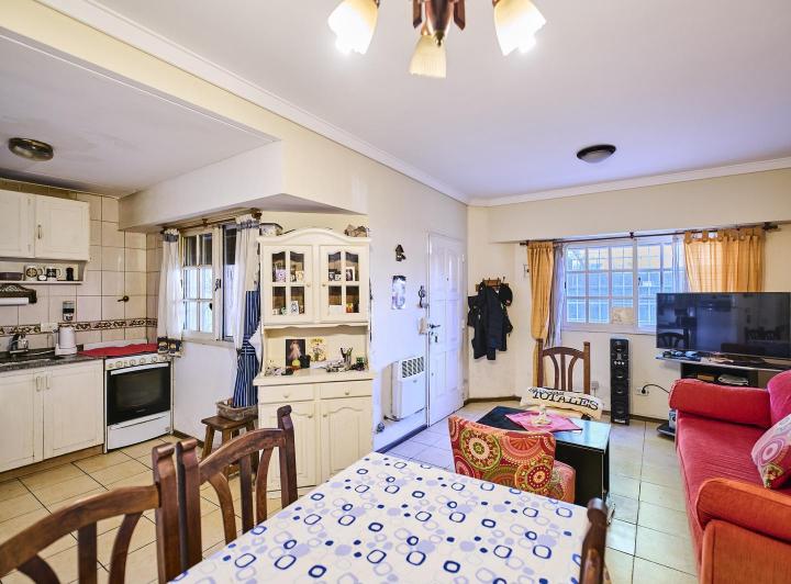 Casa · 72m² · 3 Ambientes · 1 Cochera