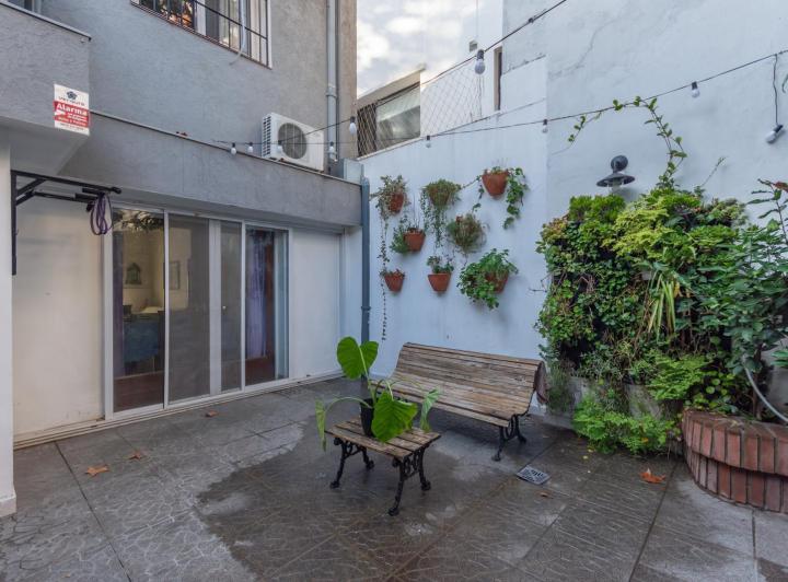 Casa · 180m² · 6 Ambientes