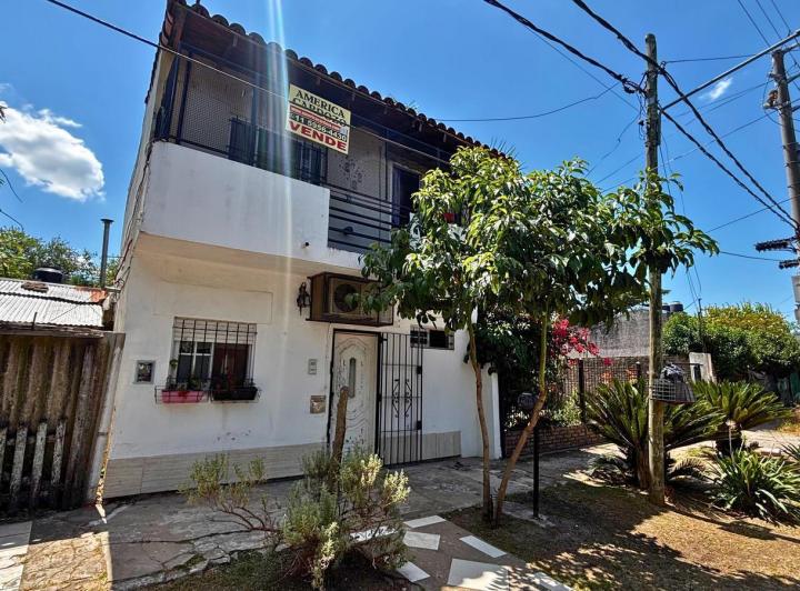 Casa · 195m² · 4 Ambientes · 1 Cochera