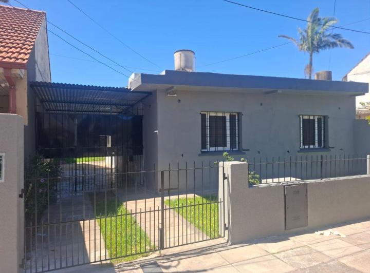 Casa · 80m² · 3 Ambientes · 1 Cochera