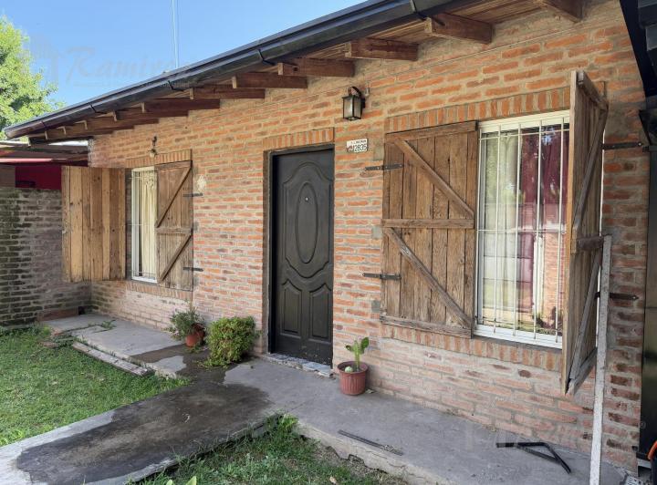 Casa · 100m² · 3 Ambientes · 2 Cocheras