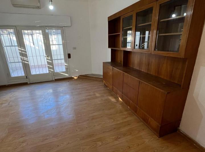 Casa · 95m² · 4 Ambientes · 2 Cocheras