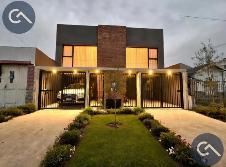 Casa · 74m² · 3 Ambientes · 1 Cochera