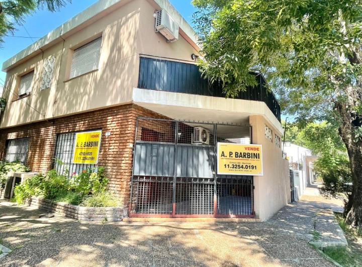 Casa · 96m² · 4 Ambientes · 1 Cochera
