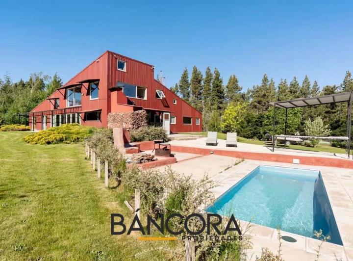 Casa · 7000m² · 6 Ambientes